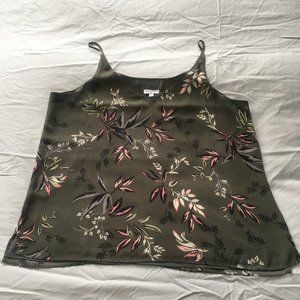 Reitmans V-Neck Sleeveless Blouse Cami Top, Green Floral, Size XL